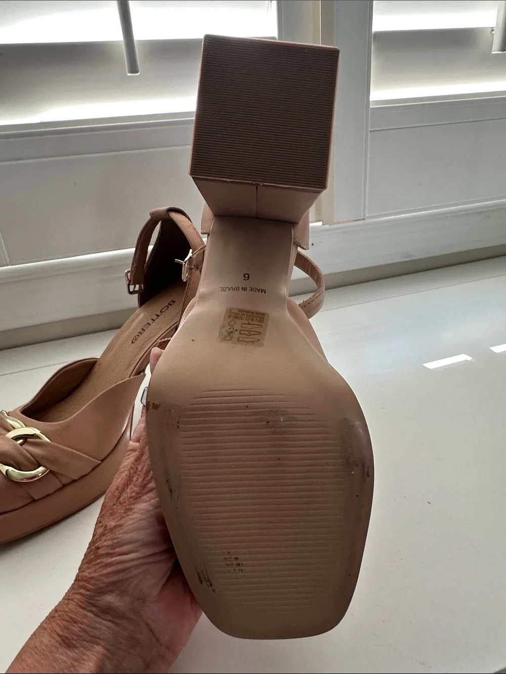 Bottero like-new Chunky Block Heel Platform Pumps are gorgeous!